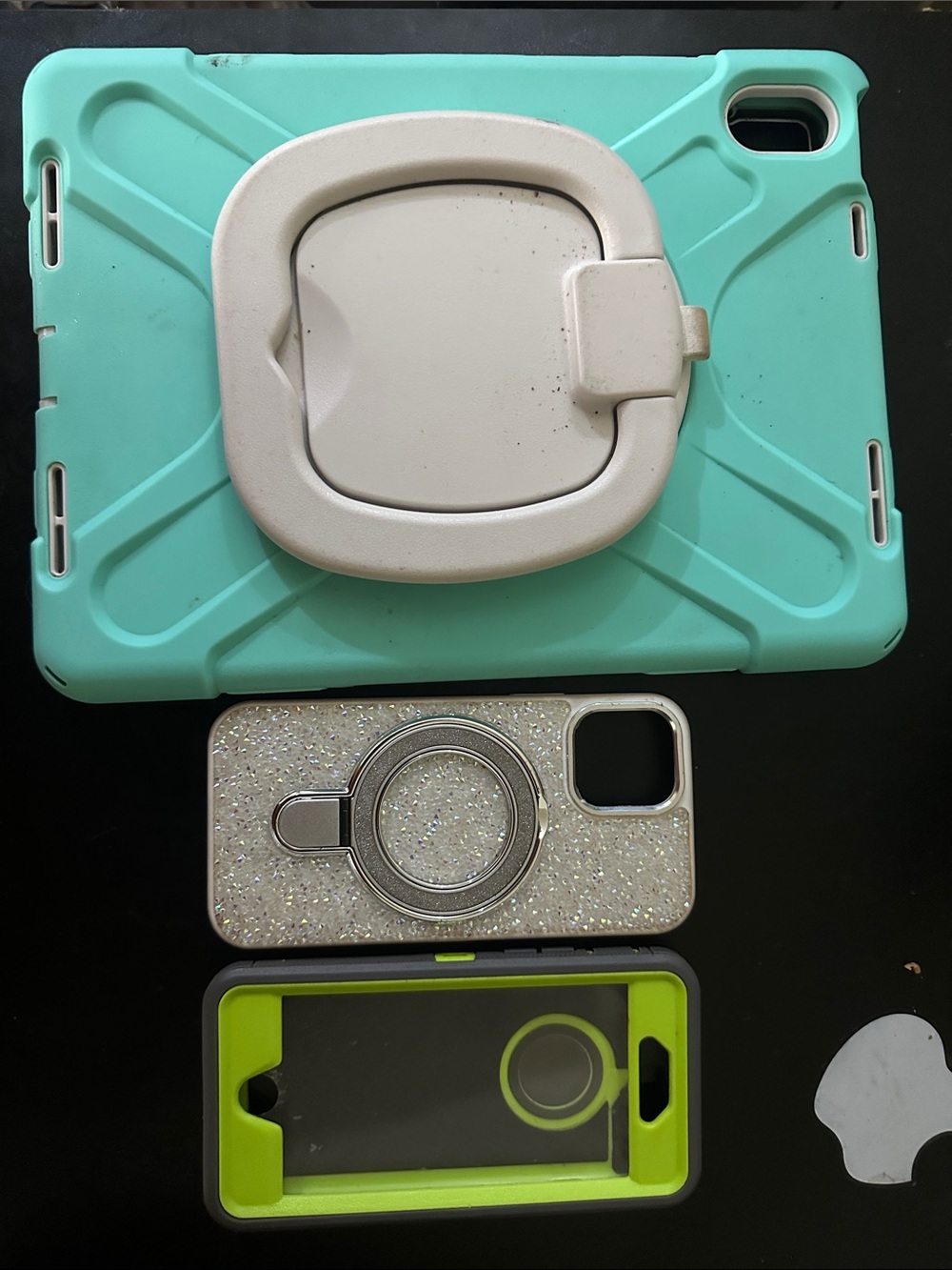Amazon Essentials iPhone/ iPad cases 10th generation, iPhone 12, iPhone 6s